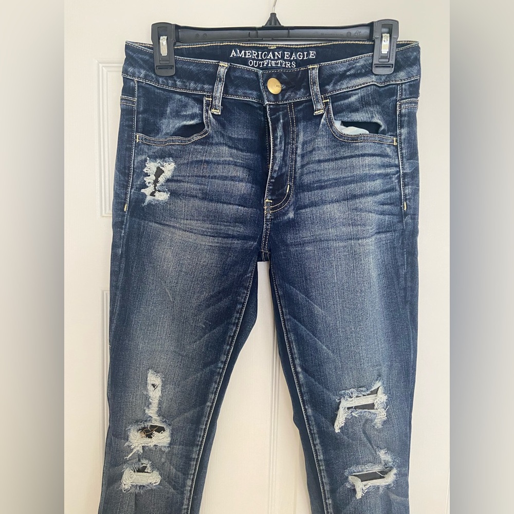 American Eagle dark wash distressed jeggings